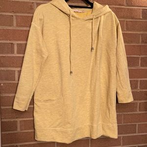 Hooded top